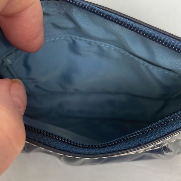 COACH NAVY PATENT WRISTLET - Picture 7 of 7